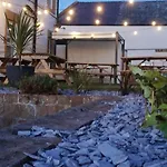 Hotel The Captain Cook 4*