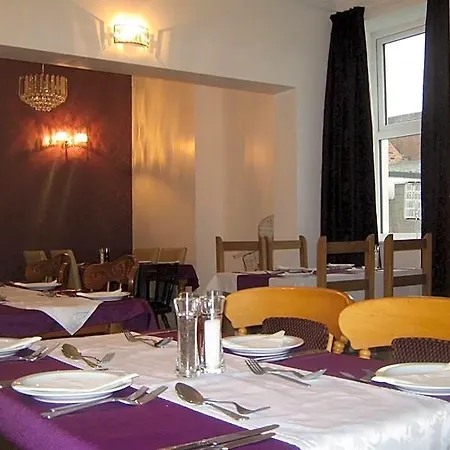 The Captain Cook Hotell 4*