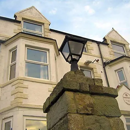 The Captain Cook 4* Staithes