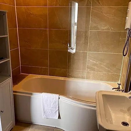 Hotell The Captain Cook 4*