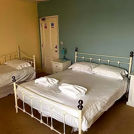 The Captain Cook Hotell 4*