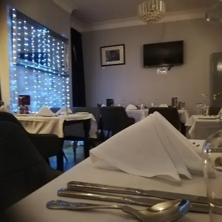 Hotel The Captain Cook 4*