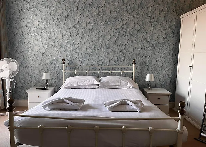 The Captain Cook Hotel